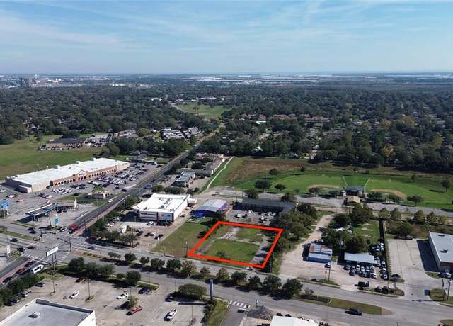 Property at 1500 N Alexander Dr, Baytown, TX 77520