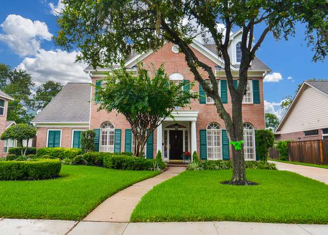 Property at 7711 Shady Way Dr, Sugar Land, TX 77479, 4 beds, 3.5 baths