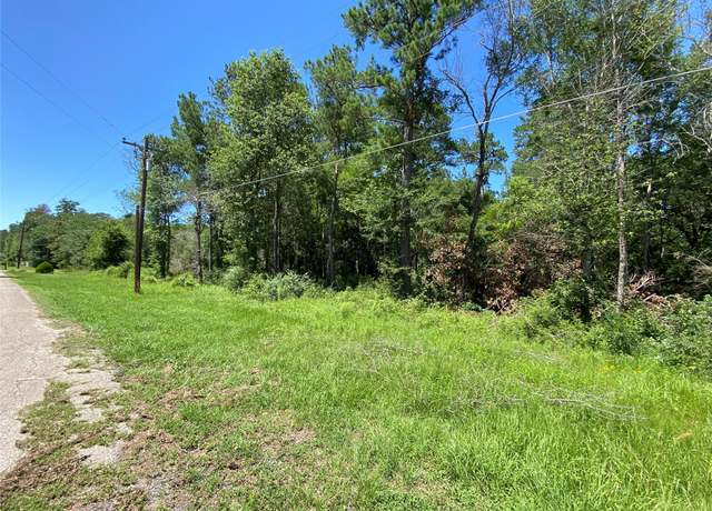 Property at 19725 W Lakeshore Dr, Magnolia, TX 77354