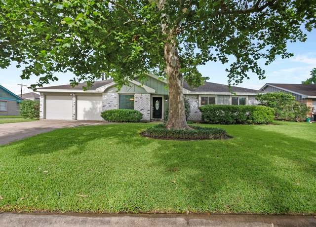 Property at 4108 Pine Shadows St, Dickinson, TX 77539, 3 beds, 2 baths