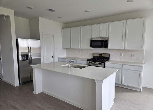 Property at 9314 Vendace Dr, Baytown, TX 77521, 3 beds, 2 baths