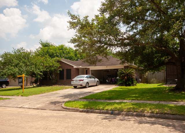 Property at 3906 Cyril Dr, Humble, TX 77396, 4 beds, 2 baths