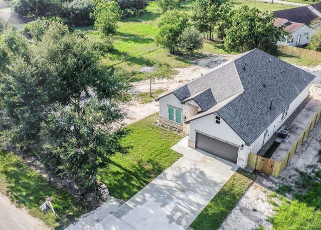 Property at 620 Lily St, Waller, TX 77484, 4 beds, 3 baths