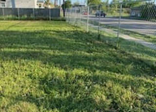 Property at 8506 North Main St, Houston, TX 77022