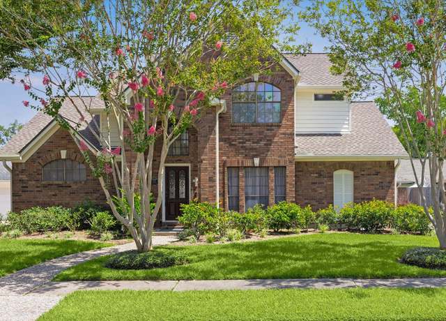 Property at 1911 Timber Crk, Pearland, TX 77581, 3 beds, 2.5 baths