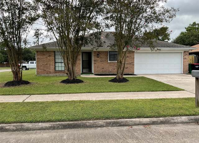 Property at 1211 Judy Ln, Baytown, TX 77521, 3 beds, 2 baths