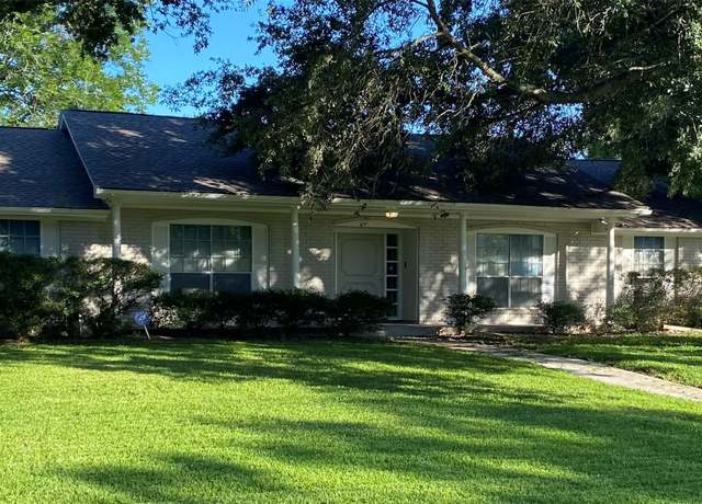 Property at 1803 Rampart St, League City, TX 77573, 3 beds, 2 baths