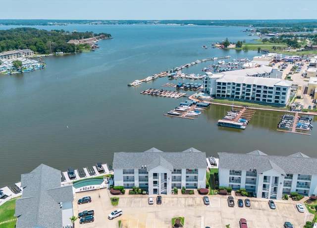 Property at 168 Lake Point Blvd Unit C202, Conroe, TX 77356, 2 beds, 1.5 baths