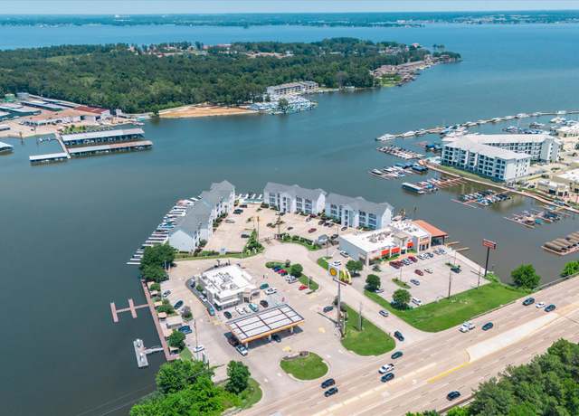 Property at 168 Lake Point Blvd Unit C202, Conroe, TX 77356, 2 beds, 1.5 baths