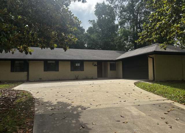 Property at 122 Ash Vly, Livingston, TX 77351, 3 beds, 3 baths