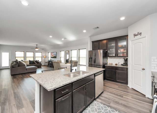 Property at 7009 Terra Ln, Manvel, TX 77578, 3 beds, 2 baths