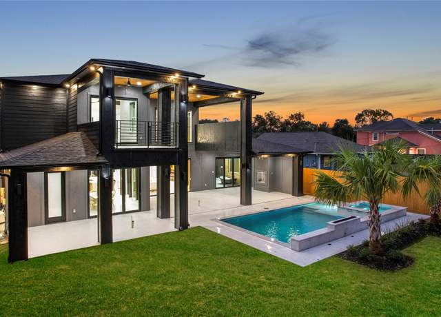 Property at 3902 Charleston St, Houston, TX 77021, 5 beds, 5 baths