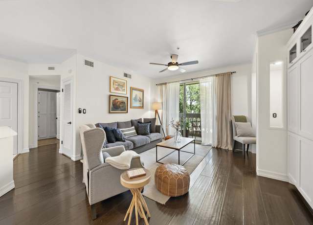 Property at 2111 Welch St Unit B212, Houston, TX 77019, 2 beds, 2 baths