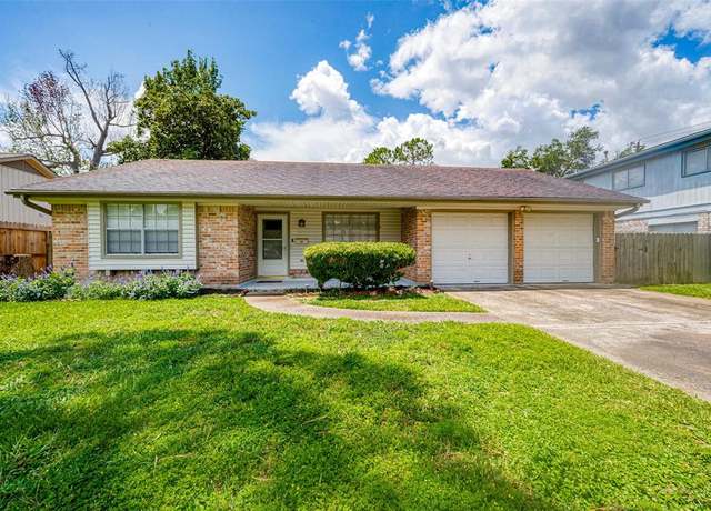 Property at 7231 Pine Grove Dr, Houston, TX 77092, 3 beds, 2 baths