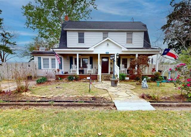 Property at 519 Darlene Ln, Wallis, TX 77485, 2 beds, 1.5 baths