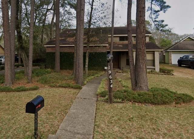 Property at 19634 Enchanted Oaks Dr, Spring, TX 77388, 3 beds, 2.5 baths