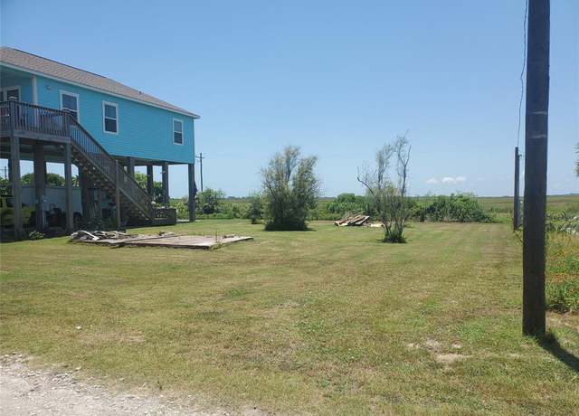 Photo of 1241 Tyrrell St, Gilchrist, TX 77617