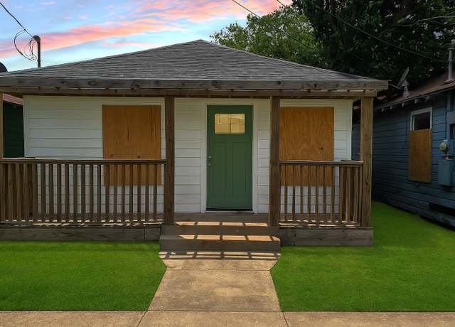 Property at 2235 Hutton St, Houston, TX 77026, 2 beds, 2 baths