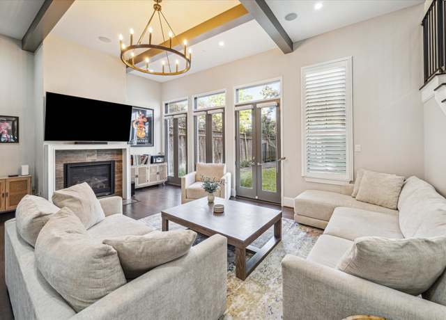 Property at 11038 Jardin Des Cir, Houston, TX 77043, 3 beds, 3.5 baths