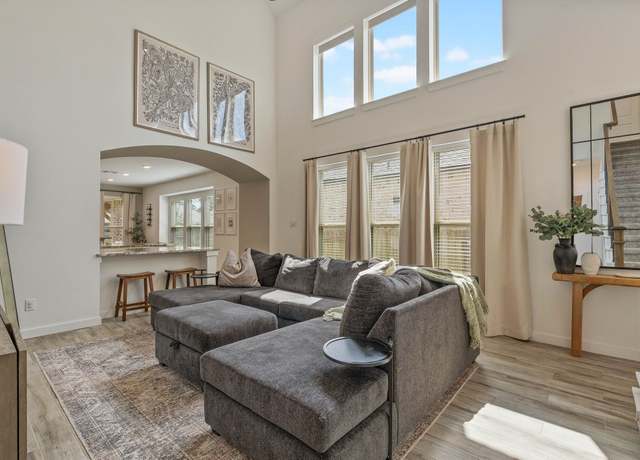 Property at 138 Vine Mint Dr, Montgomery, TX 77316, 4 beds, 3 baths