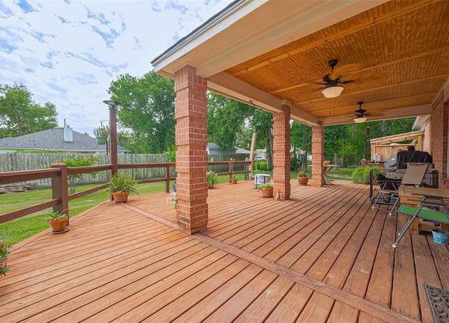 Property at 13203 Cary Ct, Needville, TX 77461, 4 beds, 2 baths