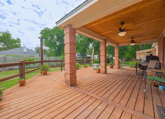 Property at 13203 Cary Ct, Needville, TX 77461, 4 beds, 2 baths