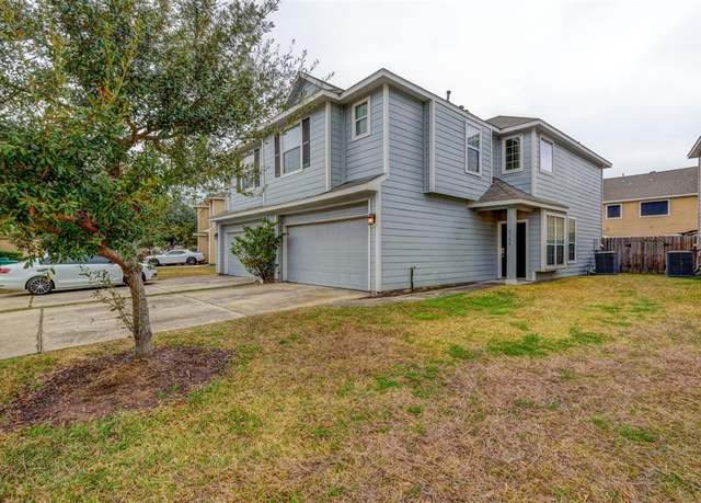 Property at 6106 Yorkglen Manor Ln, Houston, TX 77084, 3 beds, 2.5 baths