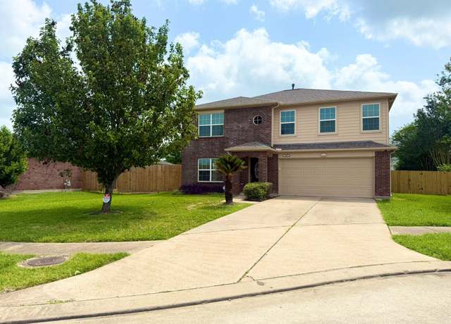 Property at 3403 Fox Ct, Pearland, TX 77581, 4 beds, 2.5 baths