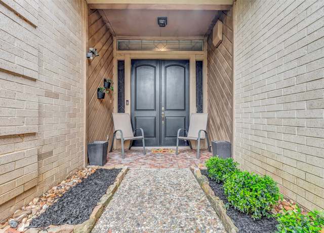 Property at 3318 Lake Island Dr, Montgomery, TX 77356, 3 beds, 2 baths