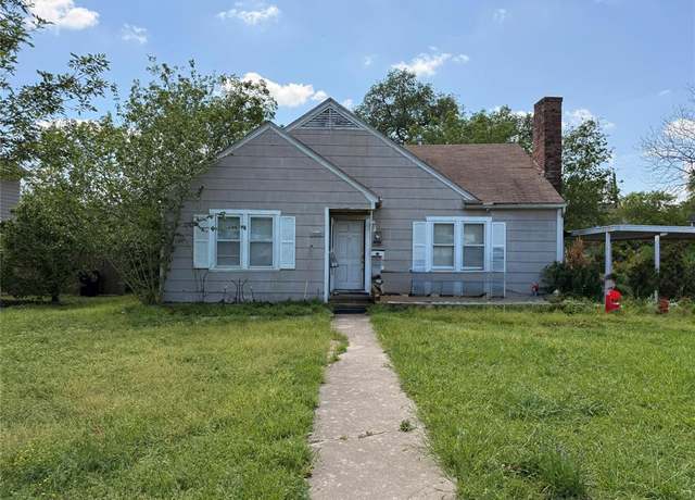Property at 1010 Milner Dr, College Station, TX 77840, 3 beds, 2 baths