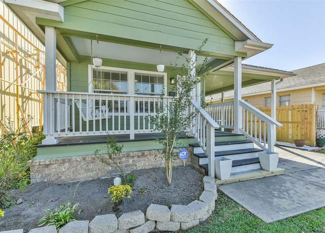 Property at 1314 E 34th St, Houston, TX 77022, 3 beds, 2 baths
