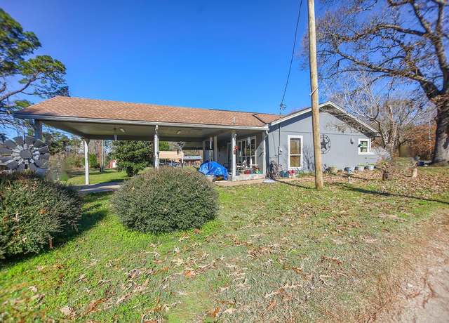 Property at 224 Sweetgum St St, Trinity, TX 75862, 2 beds, 1.5 baths