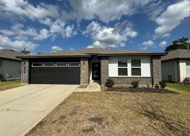 Property at 12287 Council Grove Dr, Conroe, TX 77384, 4 beds, 2 baths