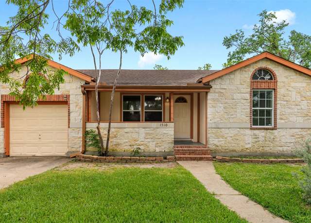 Property at 1510 Tarley St, Houston, TX 77009, 3 beds, 2 baths