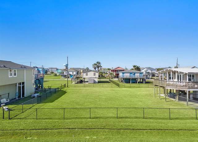 Property at 4208 Hardin Dr, Galveston, TX 77554