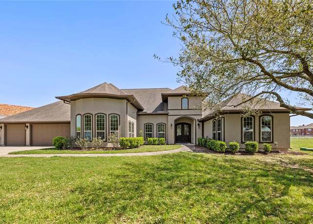 Property at 1231 Nautical Ln, Richmond, TX 77469, 4 beds, 4 baths