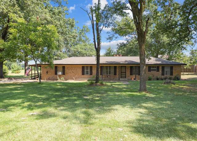 Property at 5206 Lotus Ln, Lufkin, TX 75904, 4 beds, 3.5 baths