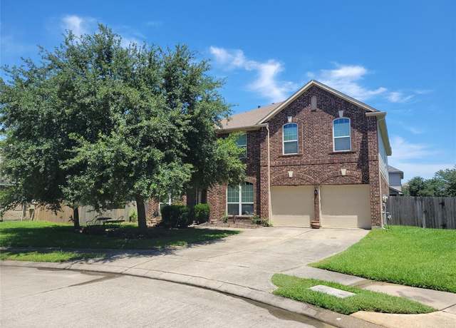 Property at 13611 Cotton Way Way, Mont Belvieu, TX 77523, 5 beds, 3.5 baths