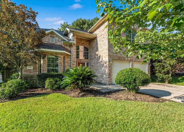 Property at 13201 Enchanted Way Dr, Montgomery, TX 77356, 3 beds, 2.5 baths