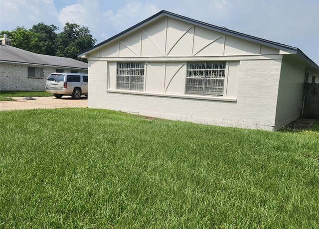 Property at 8718 Glen Shadow Dr, Houston, TX 77088, 3 beds, 2 baths