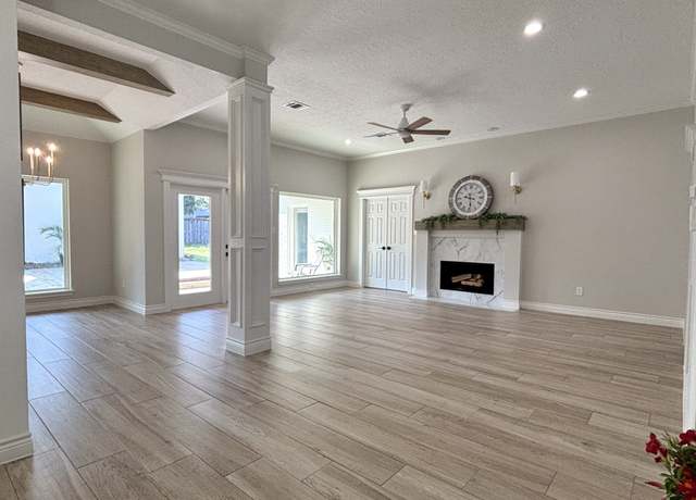 Property at 9834 E Shore Dr, Willis, TX 77318, 3 beds, 2.5 baths