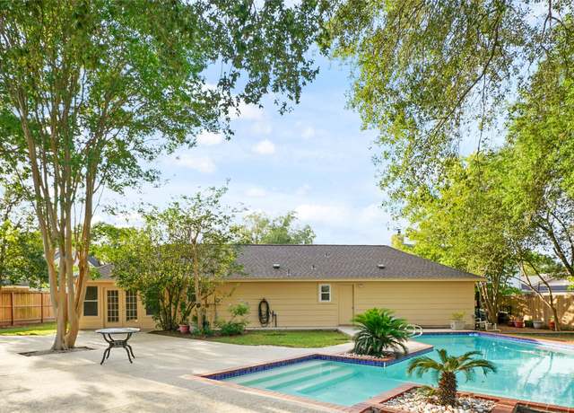 Property at 11804 Westmere Dr, Houston, TX 77077, 3 beds, 2 baths