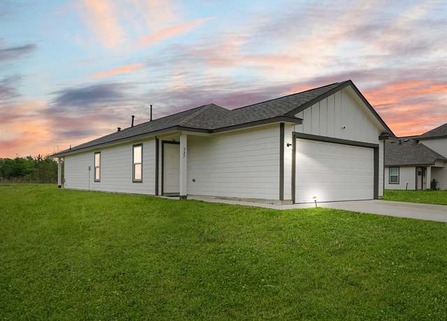 Property at 327 Road 5138 Rd, Cleveland, TX 77327, 3 beds, 2 baths