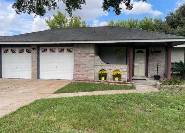 Property at 7606 Deadwood Dr, Houston, TX 77040, 2 beds, 1.5 baths