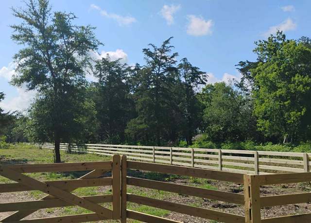 Property at 7326 Custer St, Hitchcock, TX 77563