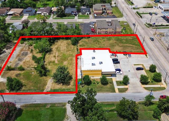 Property at 2810 Preston Ave Dr, Pasadena, TX 77502