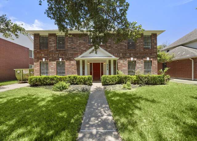 Property at 2406 Parkwood Ln, Sugar Land, TX 77479, 5 beds, 3.5 baths
