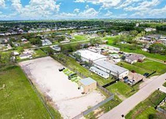 Property at 15610 Ennis Rd, Sugar Land, TX 77498