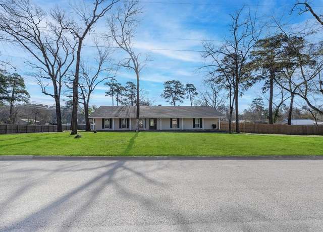 Property at 100 Longacre Dr, Conroe, TX 77304, 3 beds, 3.5 baths