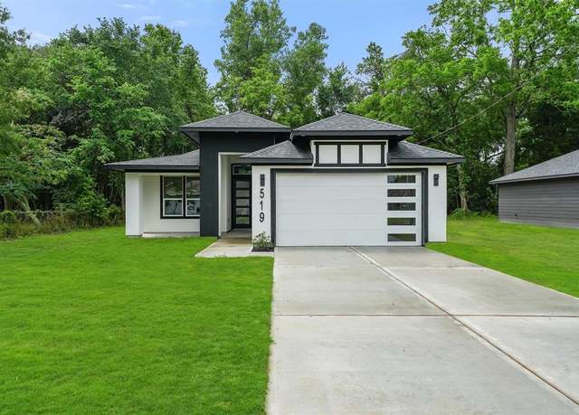 Property at 519 Lovers Ln, Dayton, TX 77535, 3 beds, 2 baths
